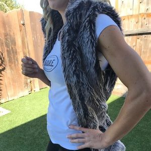 Faux fur vest women’s XL